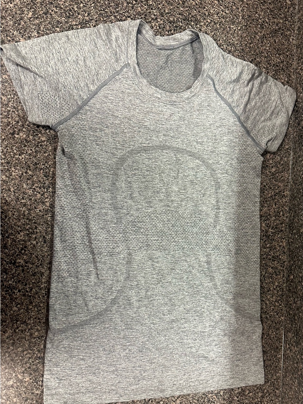 lululemon athletica Heather Gray Short Sleeve Tee